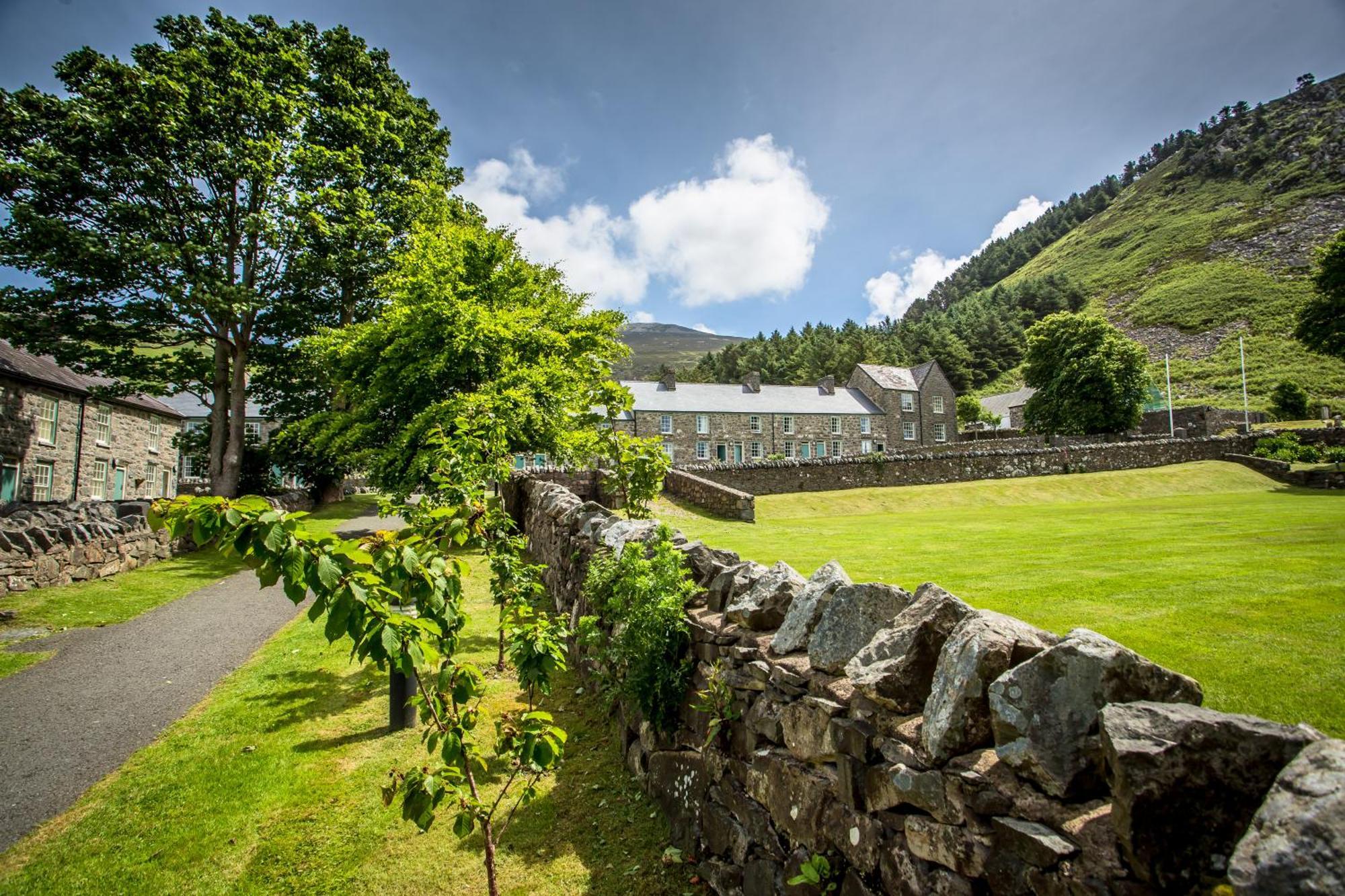 Nant Gwrtheyrn Hotel Llithfaen Exterior photo